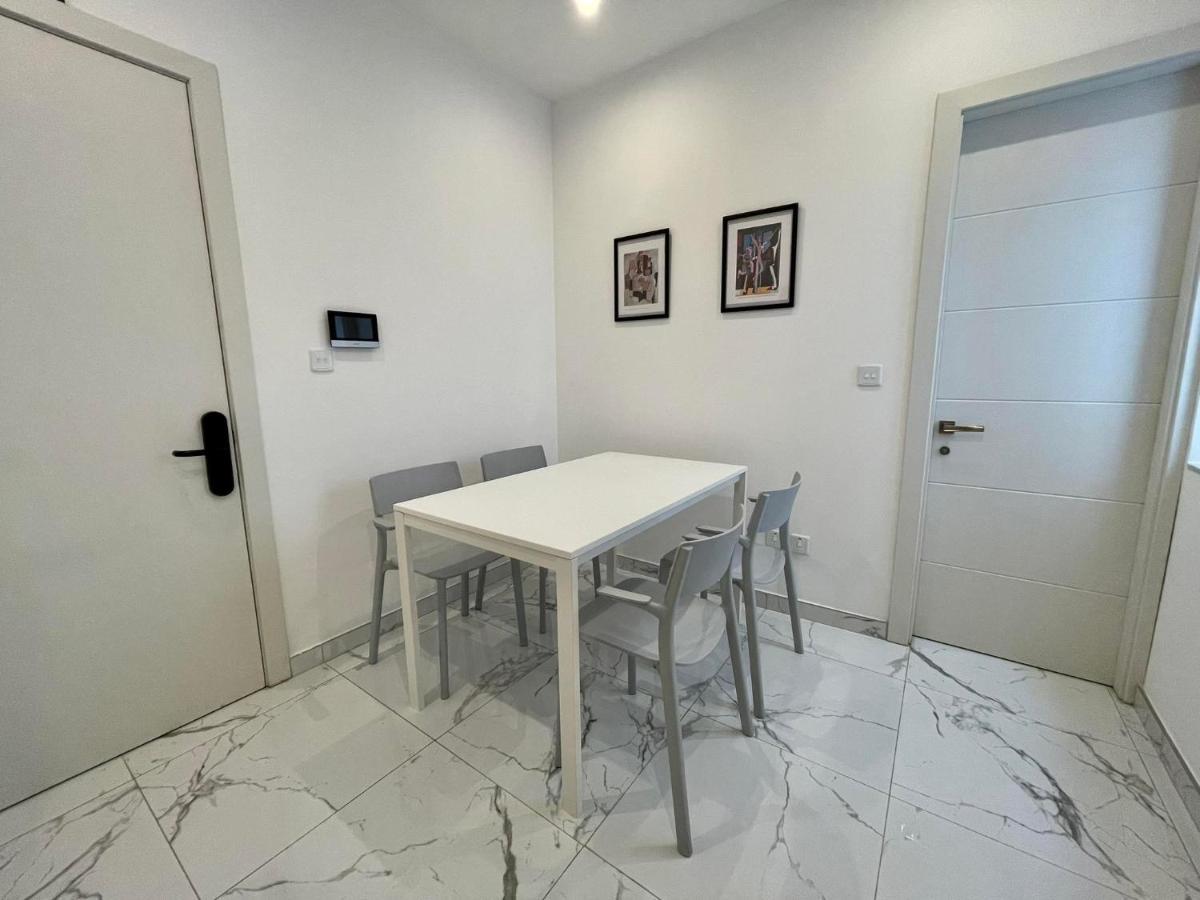 Brooklyn Apartments Sliema Esterno foto